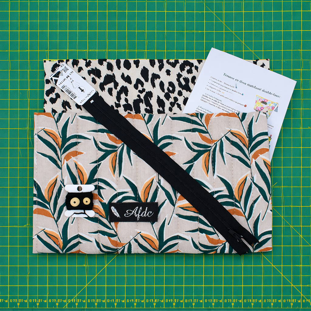 kit-couture-trousse-contenu-tissu-zip-gland.jpg