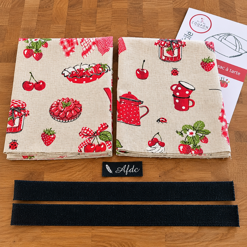 contenu-kit-couture-sac-a-tarte-fraises-cerises