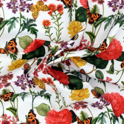 Tissu imprimé fleurs et papillons