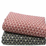 lot-2-coupons-tissu-coton-motif-geometrique-rouge-noir
