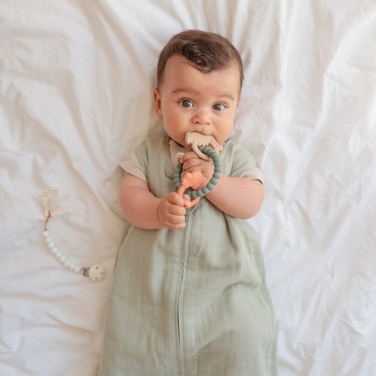 mushie--teething-ring--space (3)