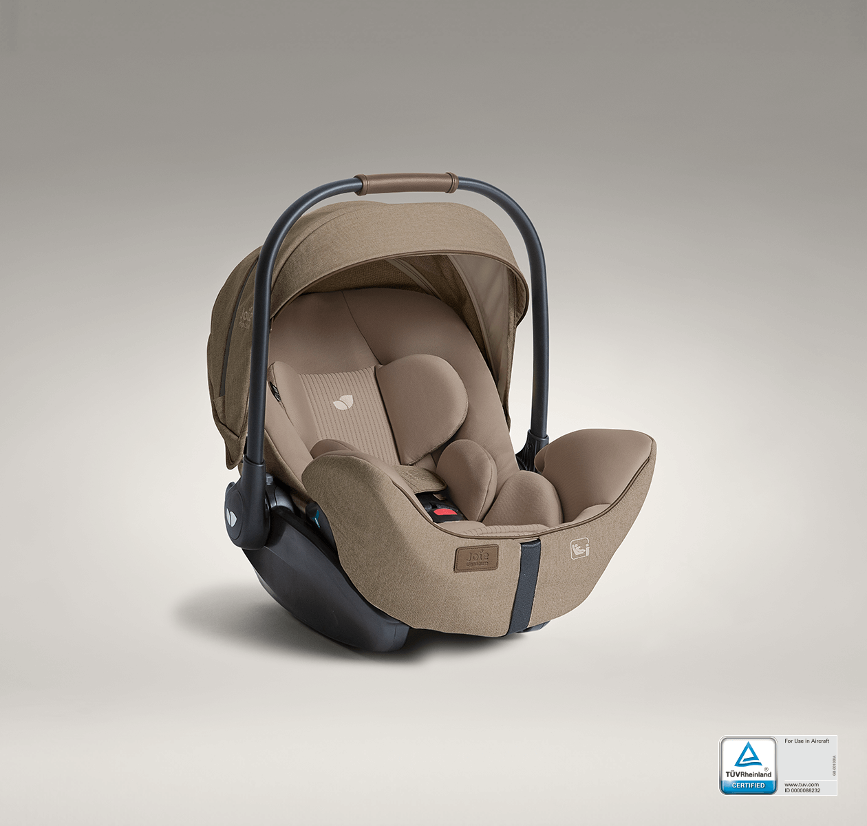 p1-joie-signature-baby-car-seat-ilevelpro-sandstone-right-angle