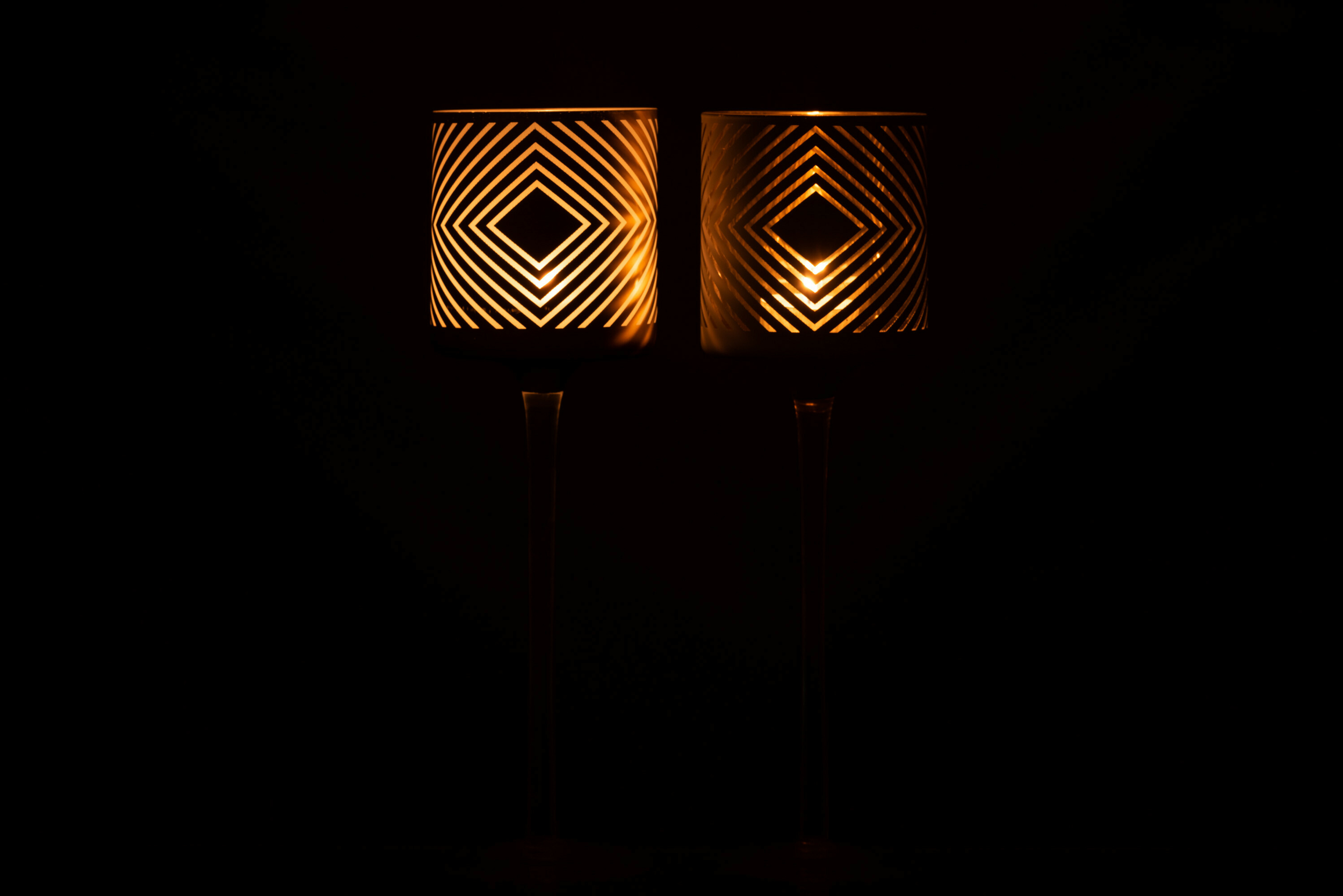 4008-3