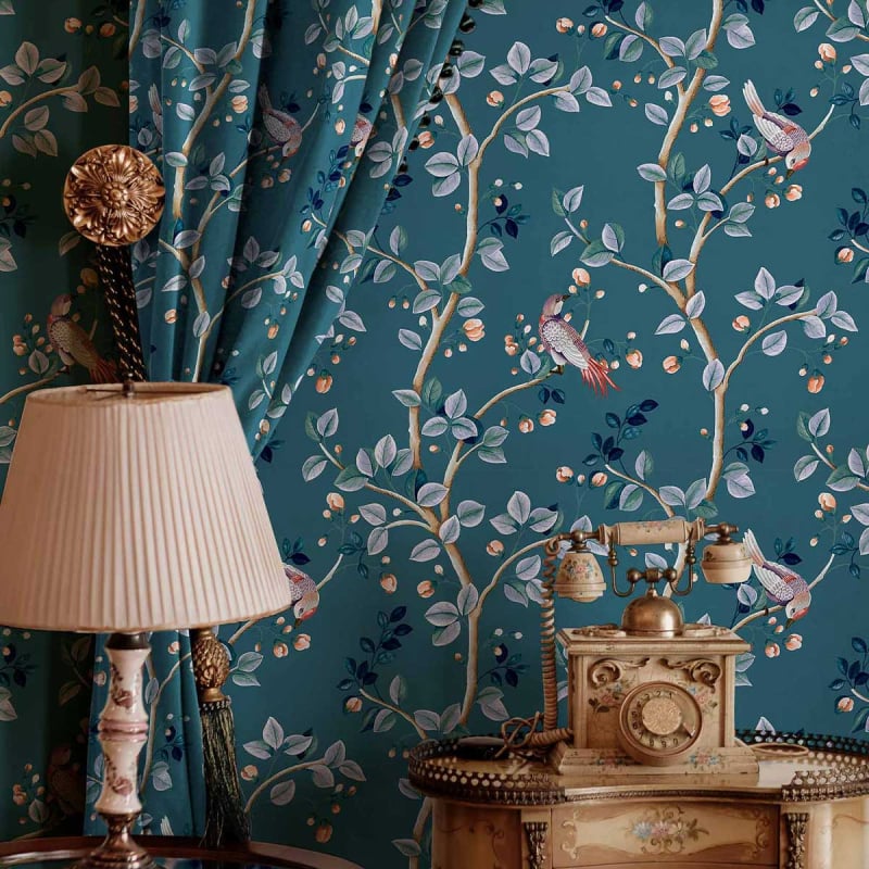 papier-peint-fleuri-birds-prosperity-coordonne-bleu-fonce-deco