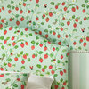 W640-01-strawberry-patch-wallcovering-strawberry-patch_02