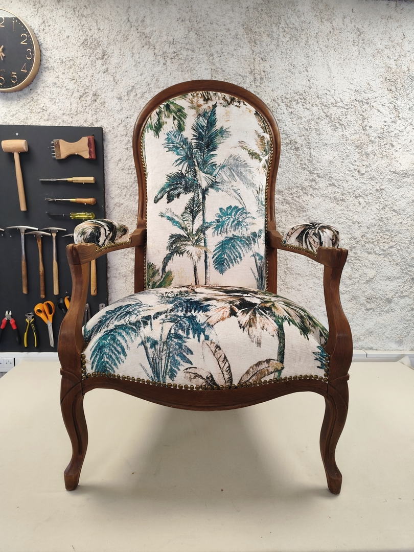 tissu-velours-imprime-palmier-jaipura-velvet-fauteuil-voltaire