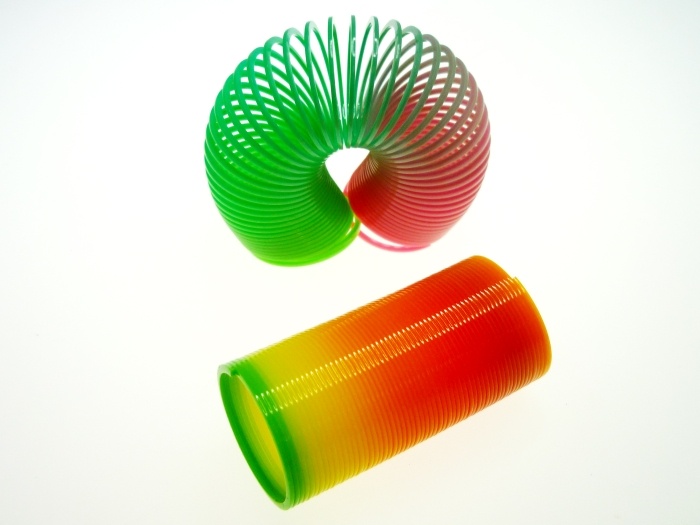 Mini Jeu de Ressort 6,5 cm x 3,5 cm Petits Cadeaux Anniversaires