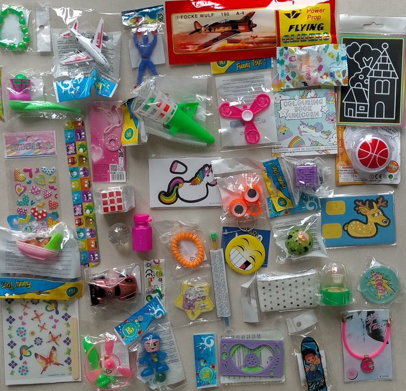 lot-40-petits-cadeaux-anniversaire-kermesse
