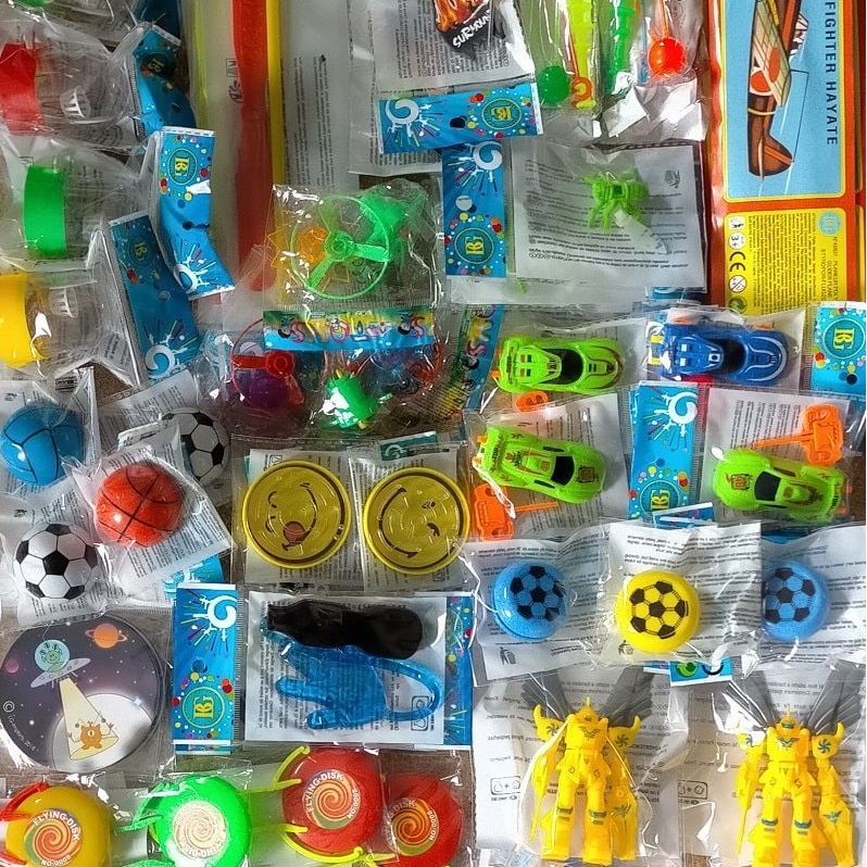 lot-120-jouets