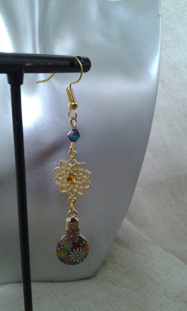Boucles D'oreilles Fantaisie Pendantes 3177 - Fermoir Clous, Métal Brillant