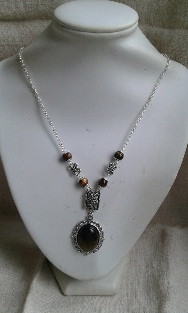 Collier Chaîne Avec Cabochon œil De Tigre - Pierre Naturelle, Finition Argenté, Occasion - Bijou énergétique