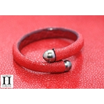 Bracelet Africa galuchat rouge et perles de tahiti (2)