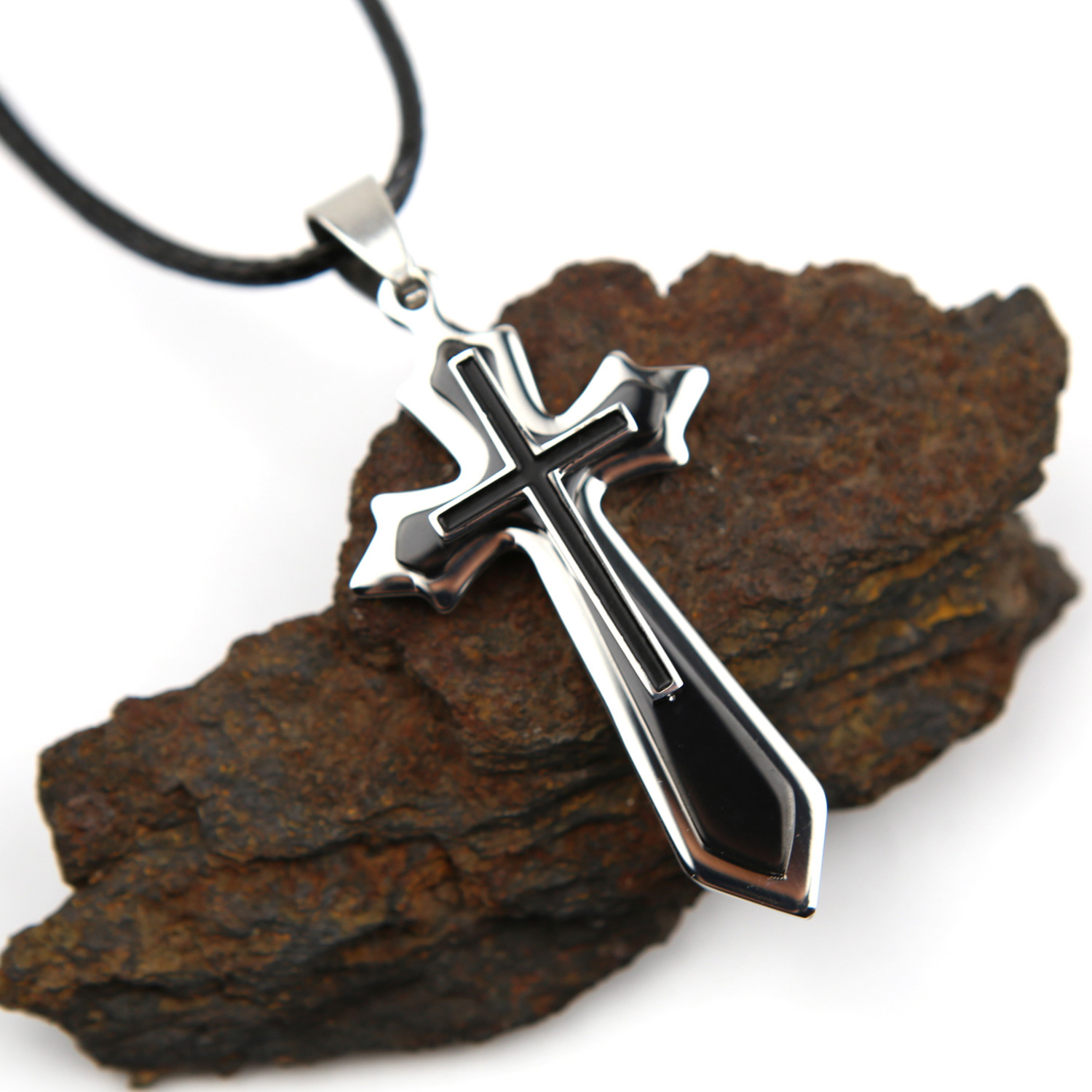 Pendentif gothique triple croix bicolore en acier noir et argenté PSG17