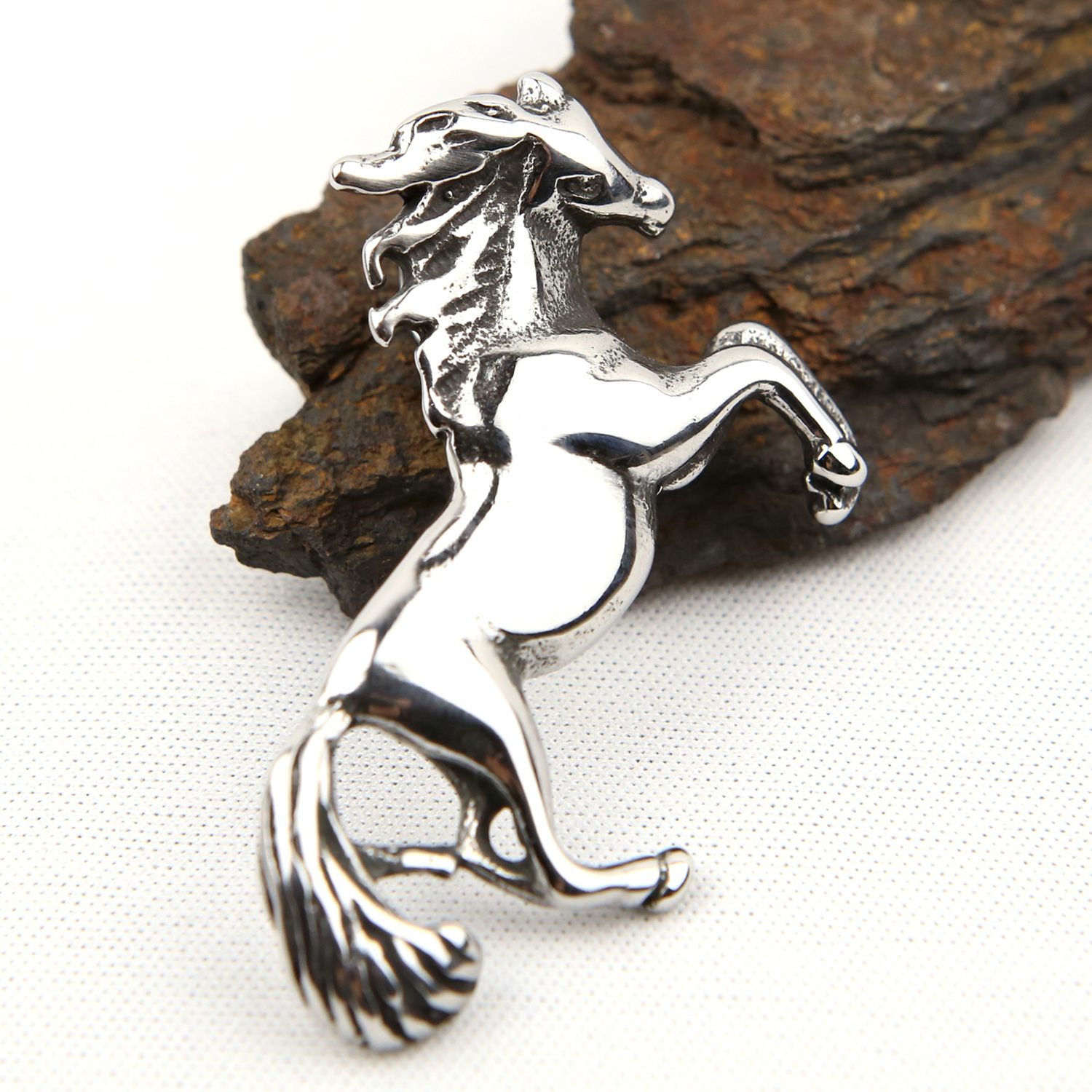 Pendentif Cheval Noir - Urnes dépôt