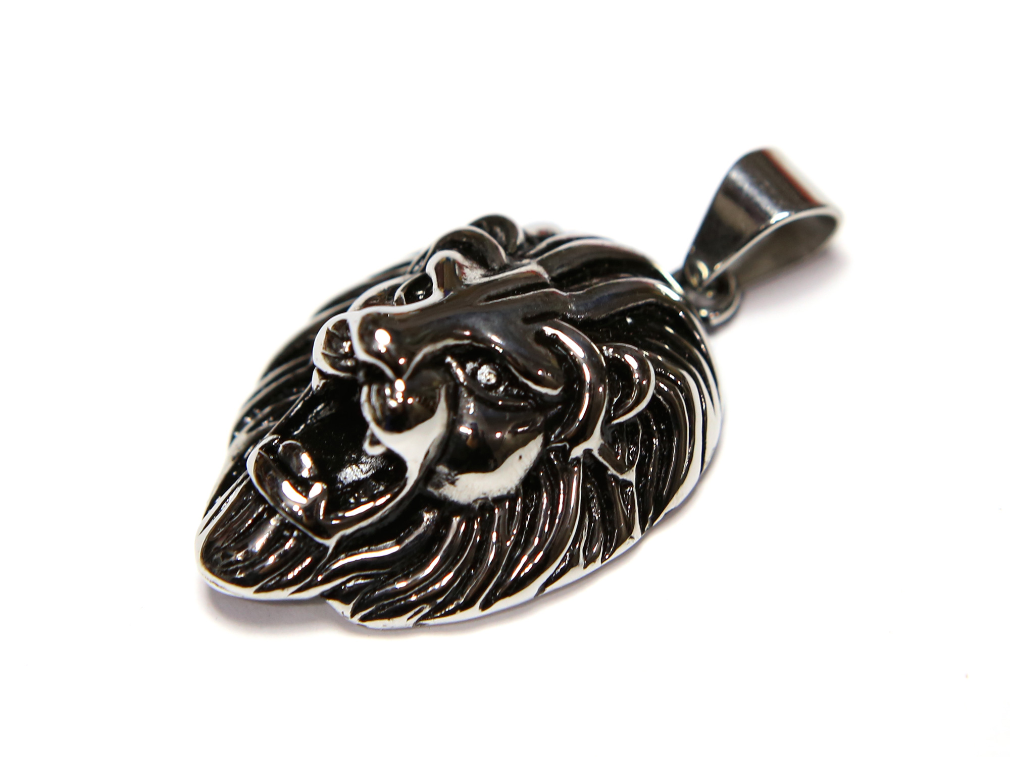 Pendentif acier tête de lion gothique style rockeur biker PSG24