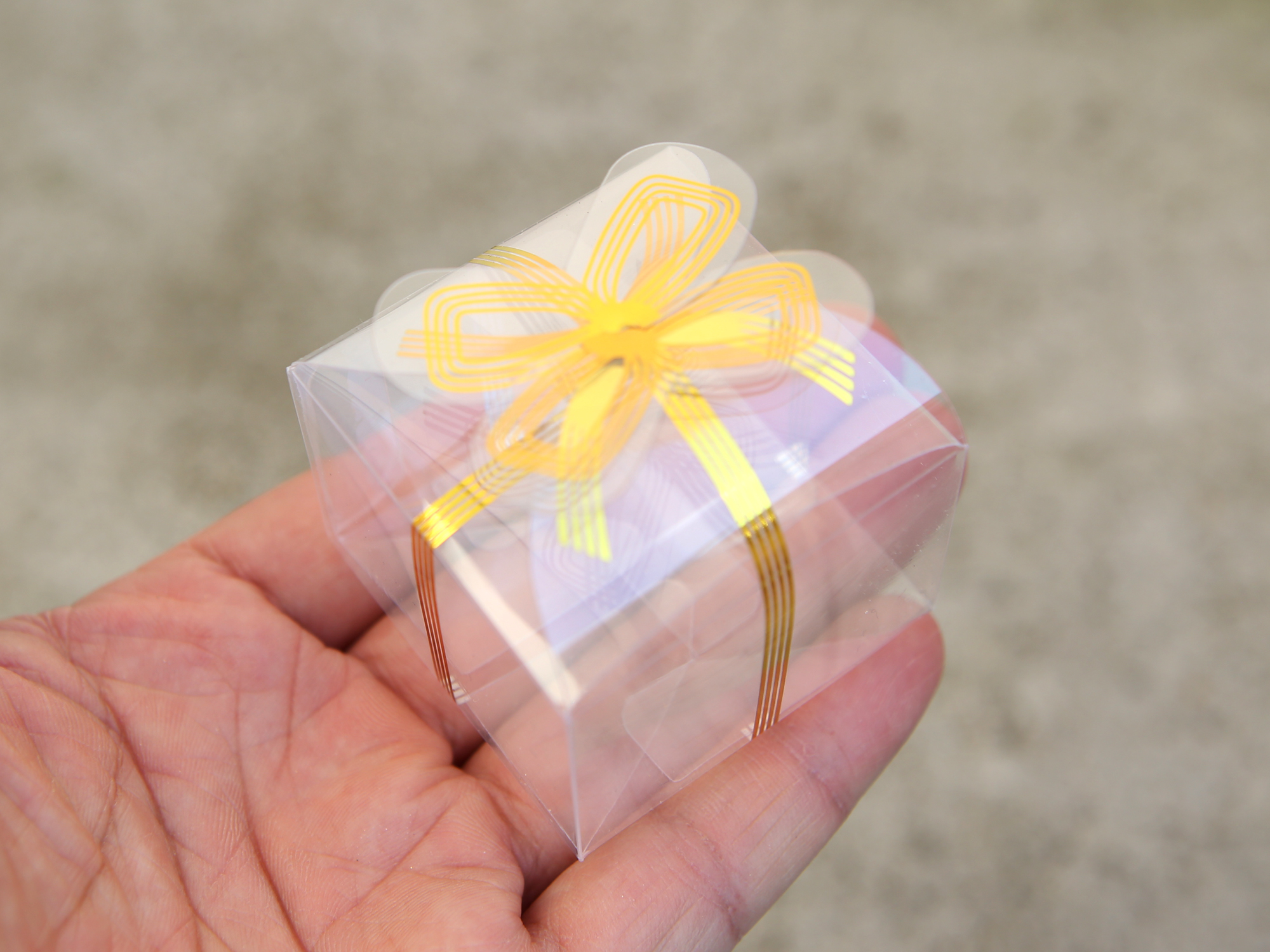 50 boîte cube cadeau transparente pvc contenant à dragées BTPVC1 dorée