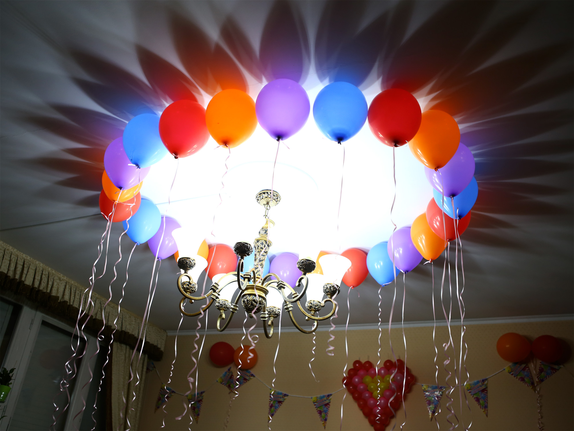 50 ballons de baudruche gonflables pour décoration salle mariage anniversaire