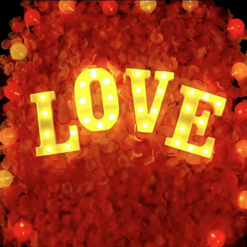 Lettres lumineuses LED LOVE décoration mariage