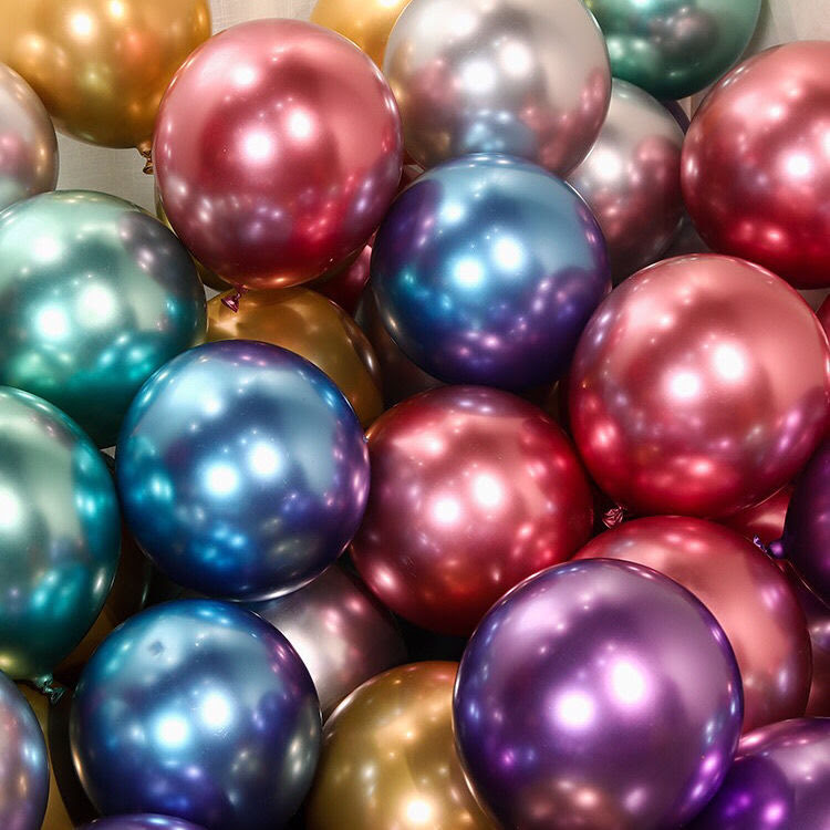 25 ballons métallisés pour décoration salle mariage anniversaire