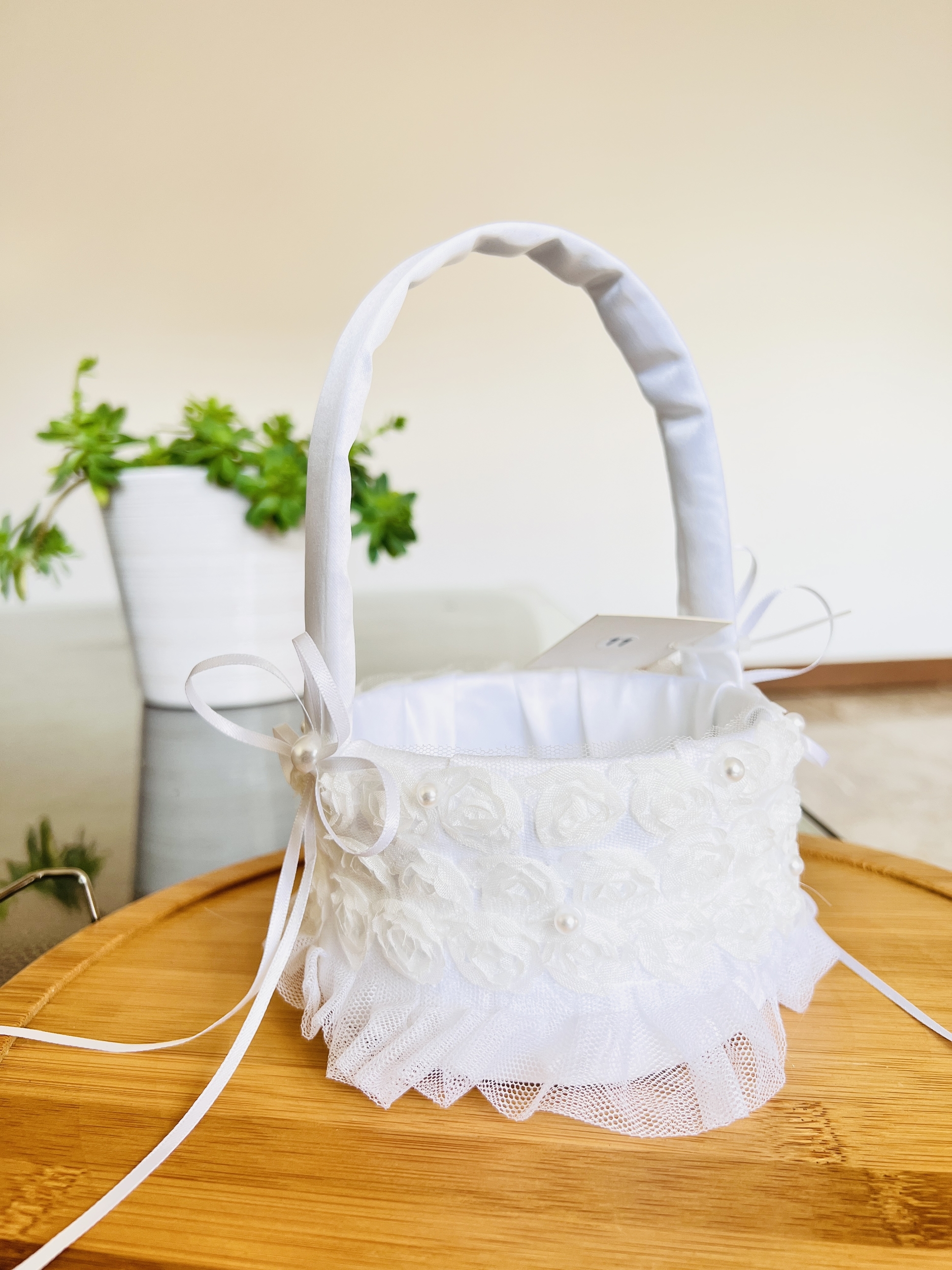 Panier de mariage pour pétales de roses