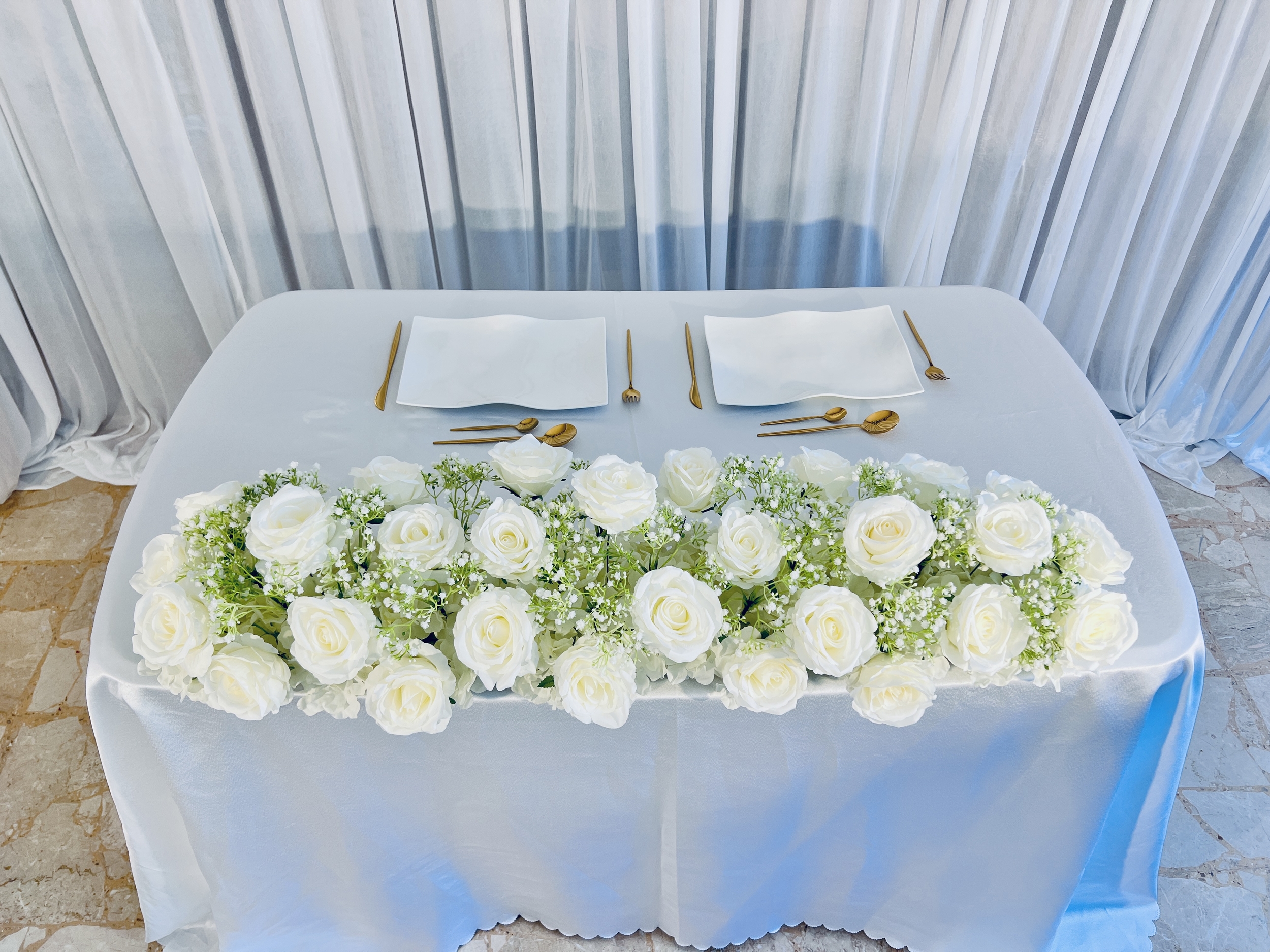 Location d\'une composition florale gypsophile artificielle table de mariage CPT5