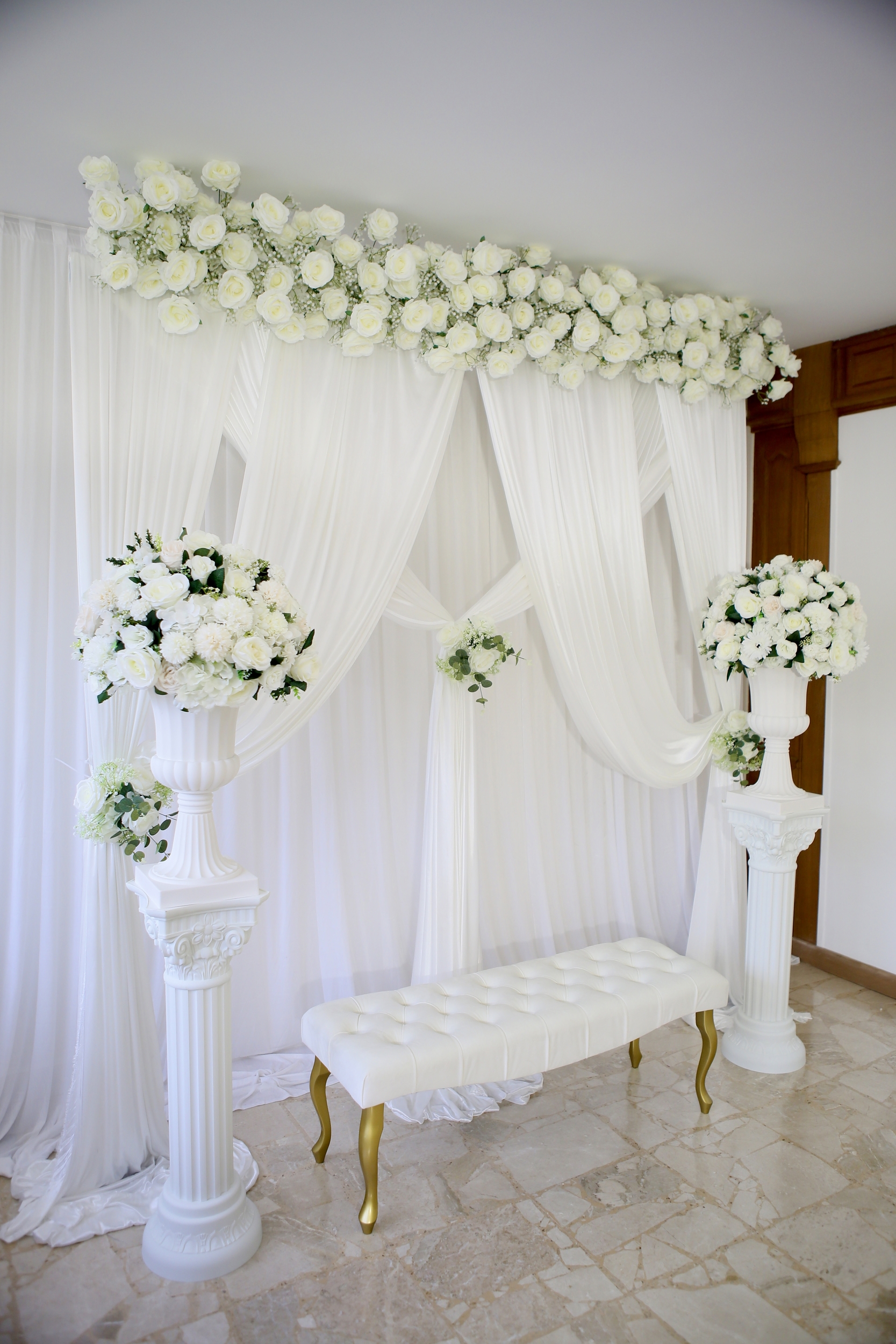 Location d\'un ensemble pour décoration mariage SP3GYP21D