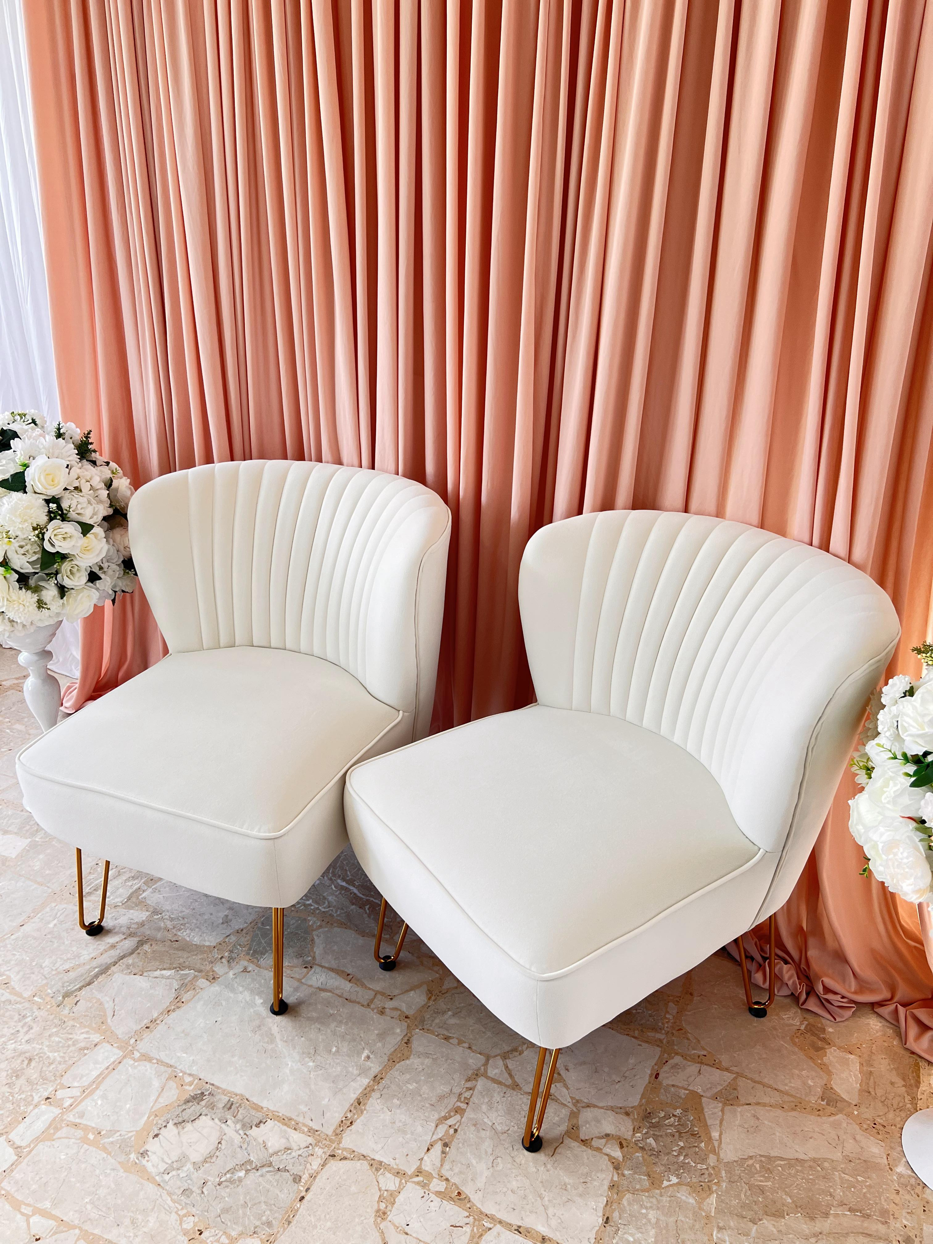 Location de 2 chaises coquillage déco mariage CM2