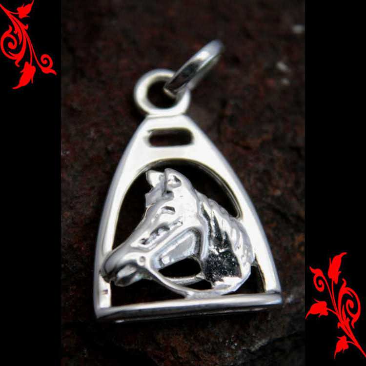 Pendentif tete de cheval etrier equitation argent PA11