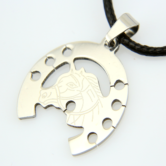 Collier pendentif déesse Freya Freyja nordique Mjolnir Odin Thor