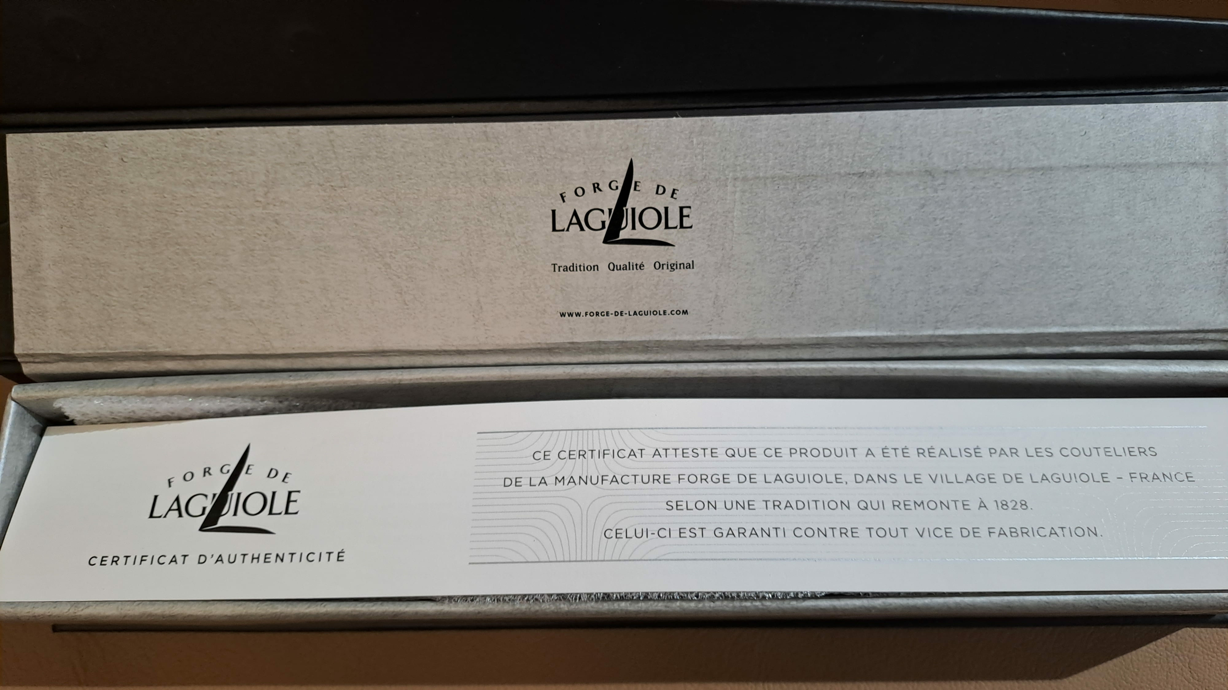 certificat dauthenticité, couteau pliant Bras, couteau Forge de Laguiole, cadeau fête des pères, cadeau départ à la retraite,  Retour d’Aubrac, Aveyron