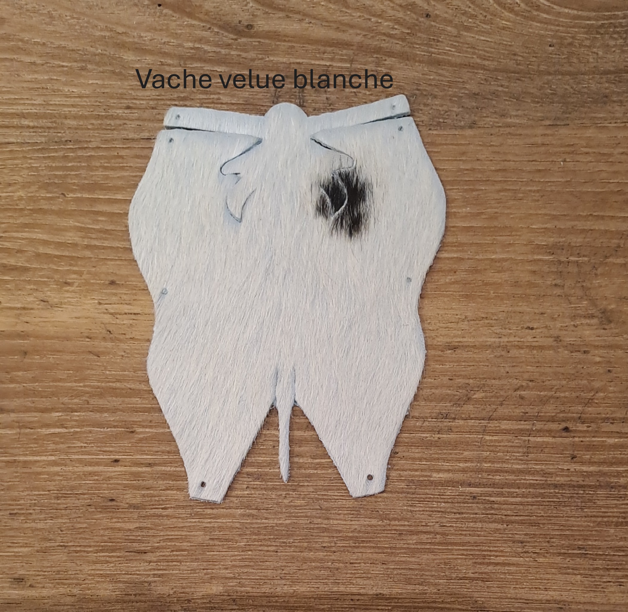 vache aubrac velue blanche - cadeau original - cadeau fabriqué en France - RETOUR DAUBRAC - aveyron