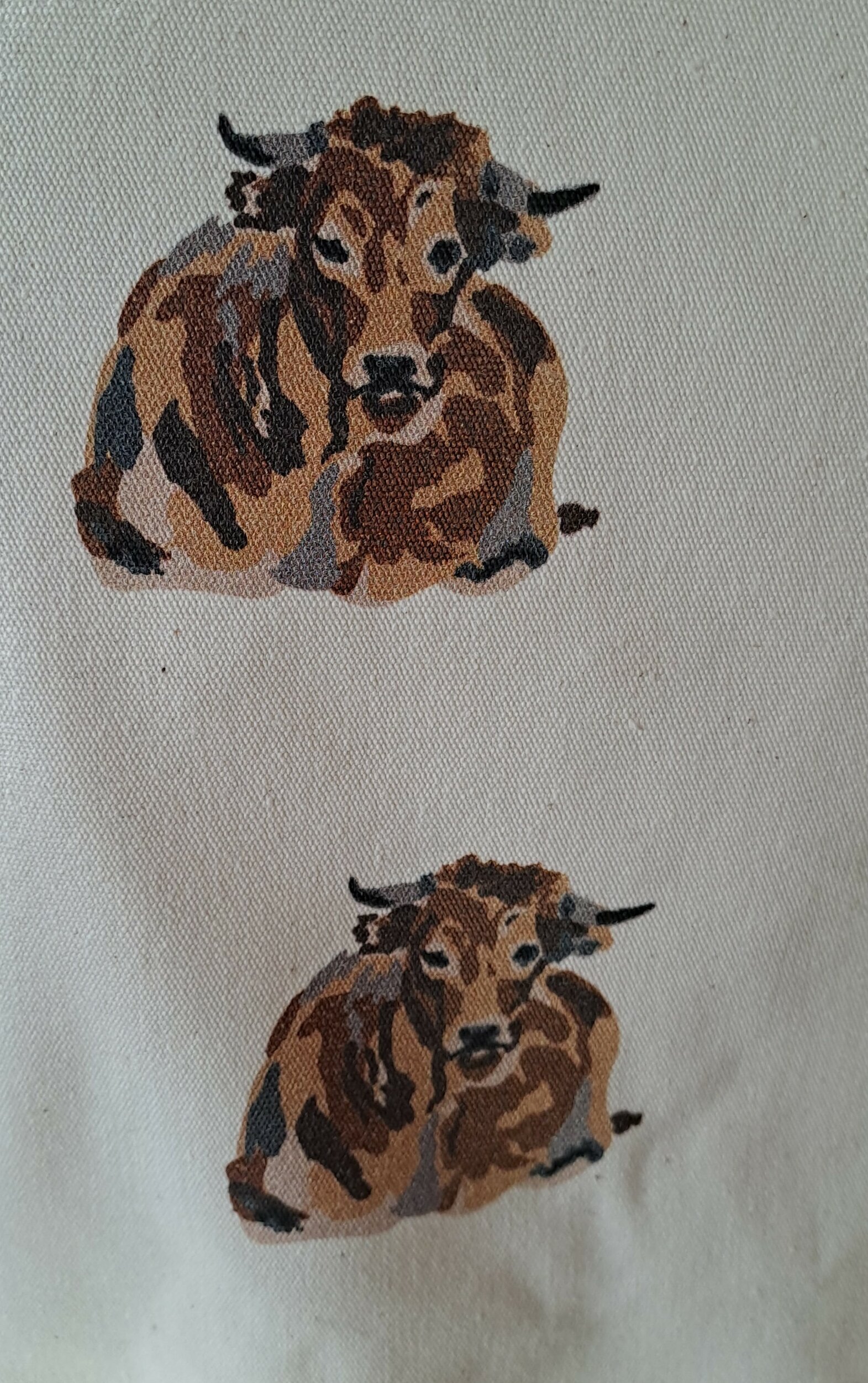 vaches Aubrac sur tablier écru - cadeau français - cadeau original - retour daubrac