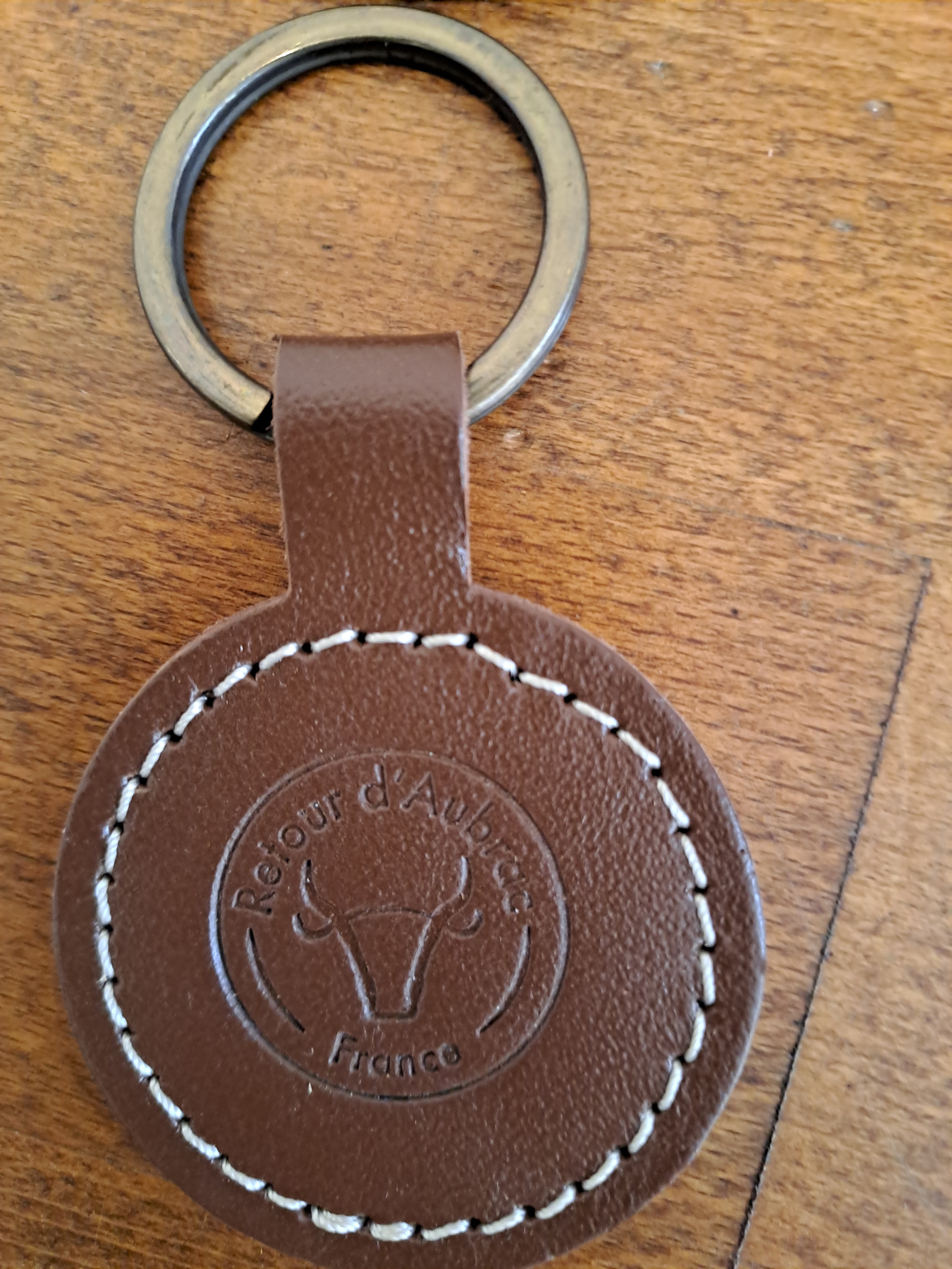 porte clef-cuir-tannage végétal-marron-français-retour daubrac-
