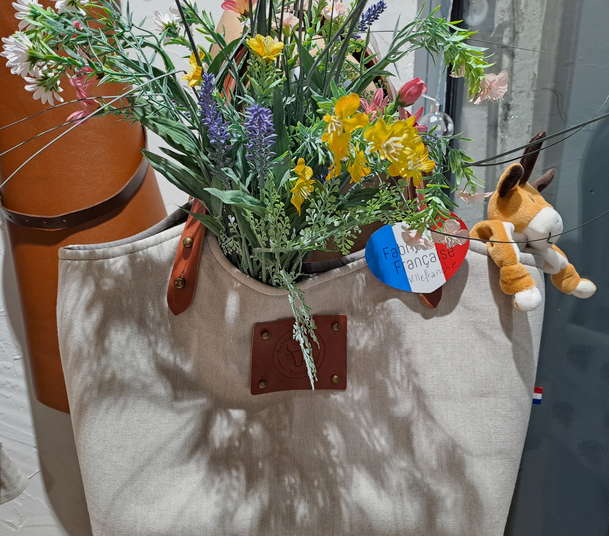sac cabas avec fleurs-Retour dAubrac-Aveyron
