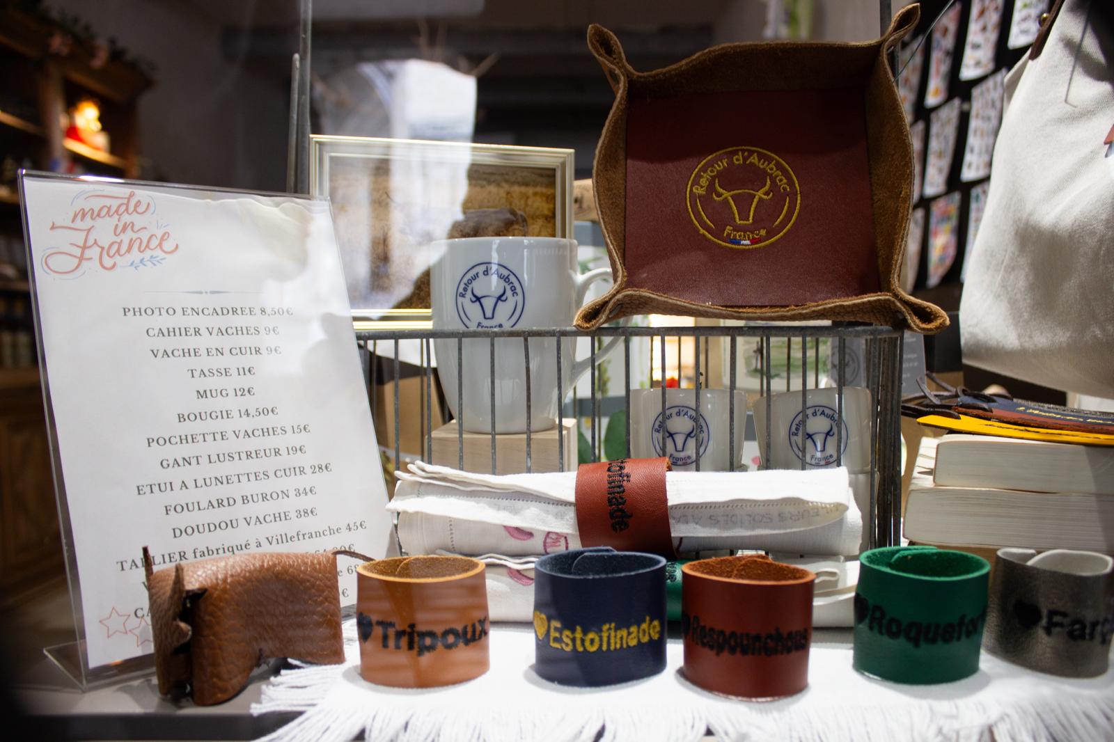 Ronds de serviettes en cuir J'aime l'Aveyron-Retour d'Aubrac-cadeaux français-2