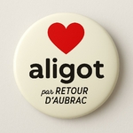 Jaime lAligot avec cœur-PINS-