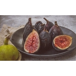 assiette de figues fraiches