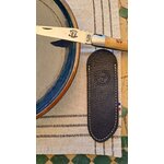 étui couteau laguiole - fourreau couteau en cuir - retour daubrac-aveyron-cadeau français-cadeau original-cade entreprises-bleu