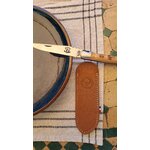 étui couteau laguiole - fourreau couteau en cuir - retour daubrac-aveyron-cadeau français-cadeau original-cade entreprises-cognac
