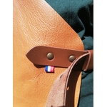 tablier en cuir cognac avec sangles cuir marron-cadeau français-Retour dAubrac-Aveyron-