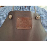 tablier en cuir marron avec sangles polypropylène beige-cadeau français-Retour dAubrac-Aveyron- (10)