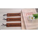 marque pages cuir chocolat en boutique-Retour dAubrac-Aveyron-cadeaux français