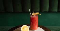 Un cocktail Retour d'Aubracites de agrume, agrumes, alcoolique