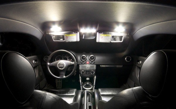 éclairage blanc intérieur Audi TT 8N