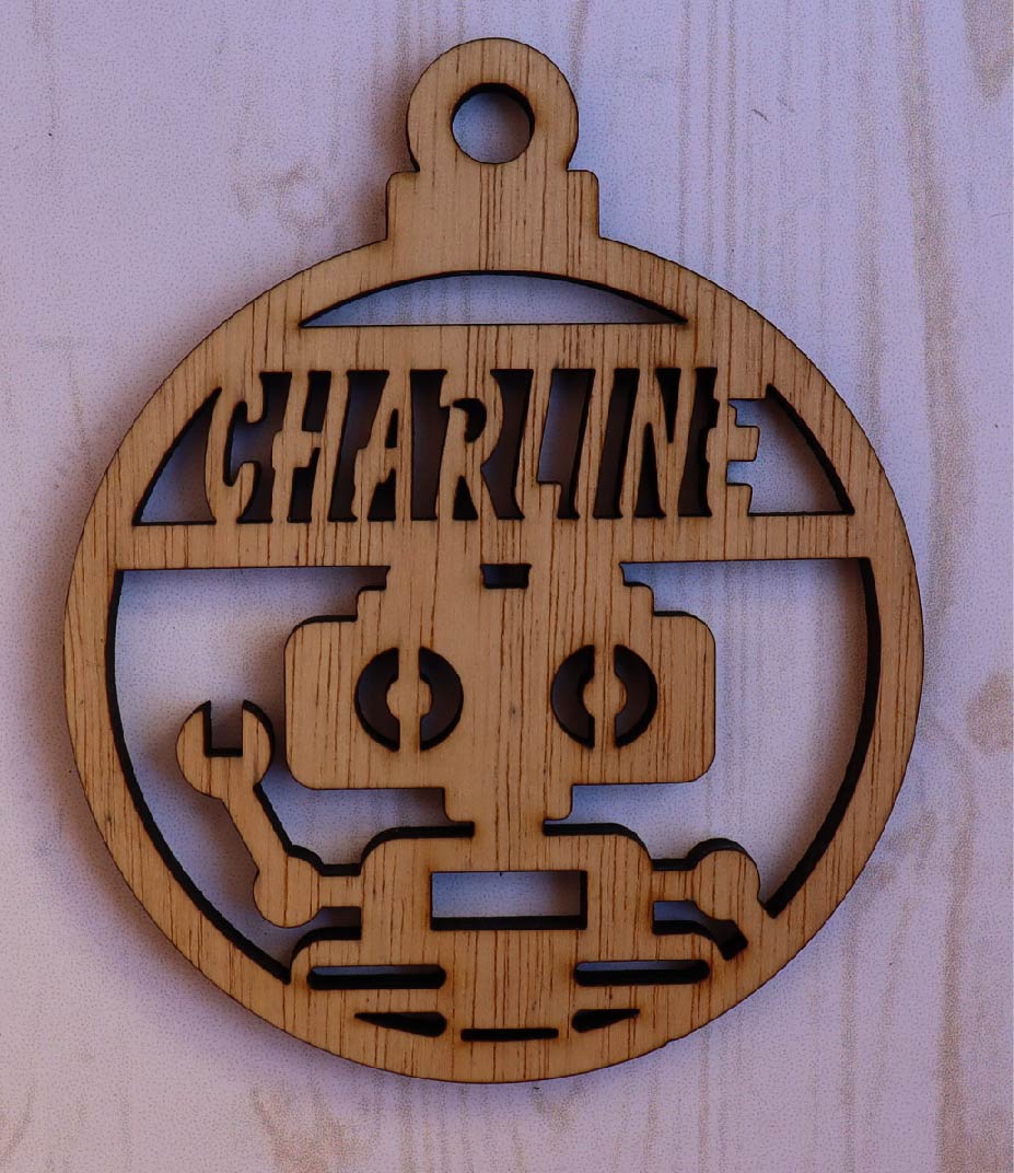 Boule de Noël personnalisable en bois modèle NE-010
