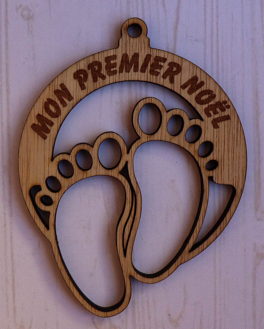 Boule de Noël personnalisable en bois modèle NE-018