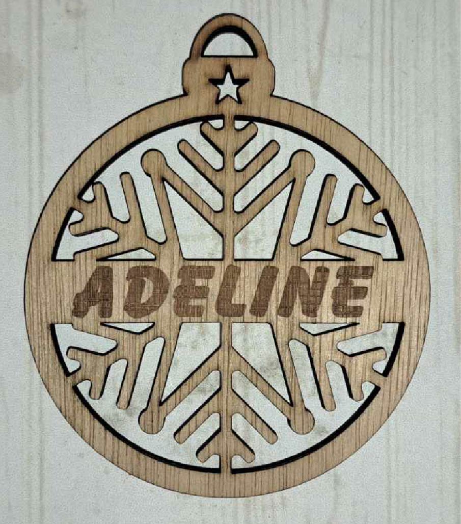 Boule de Noël personnalisable en bois modèle NA-012