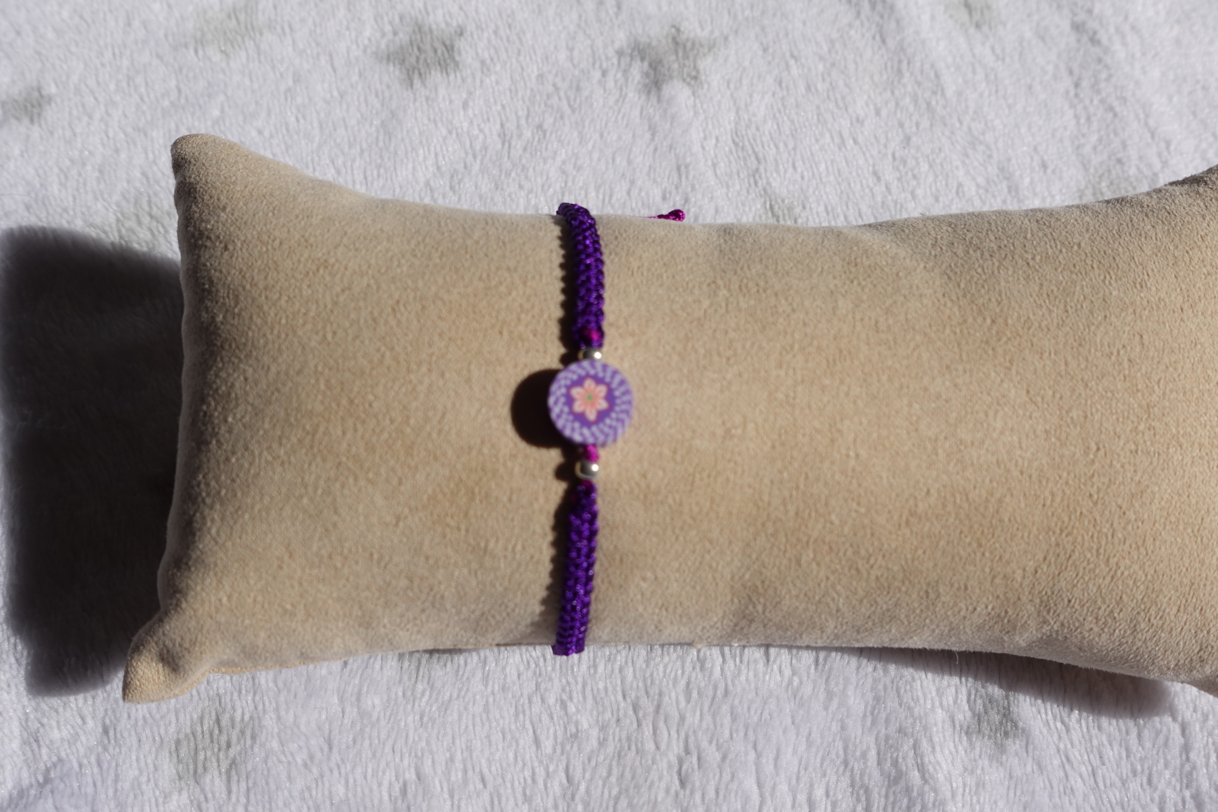 B26g bracelet perle fleur violet foncé 2