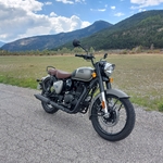 Royal enfield classic 350 vue de devant