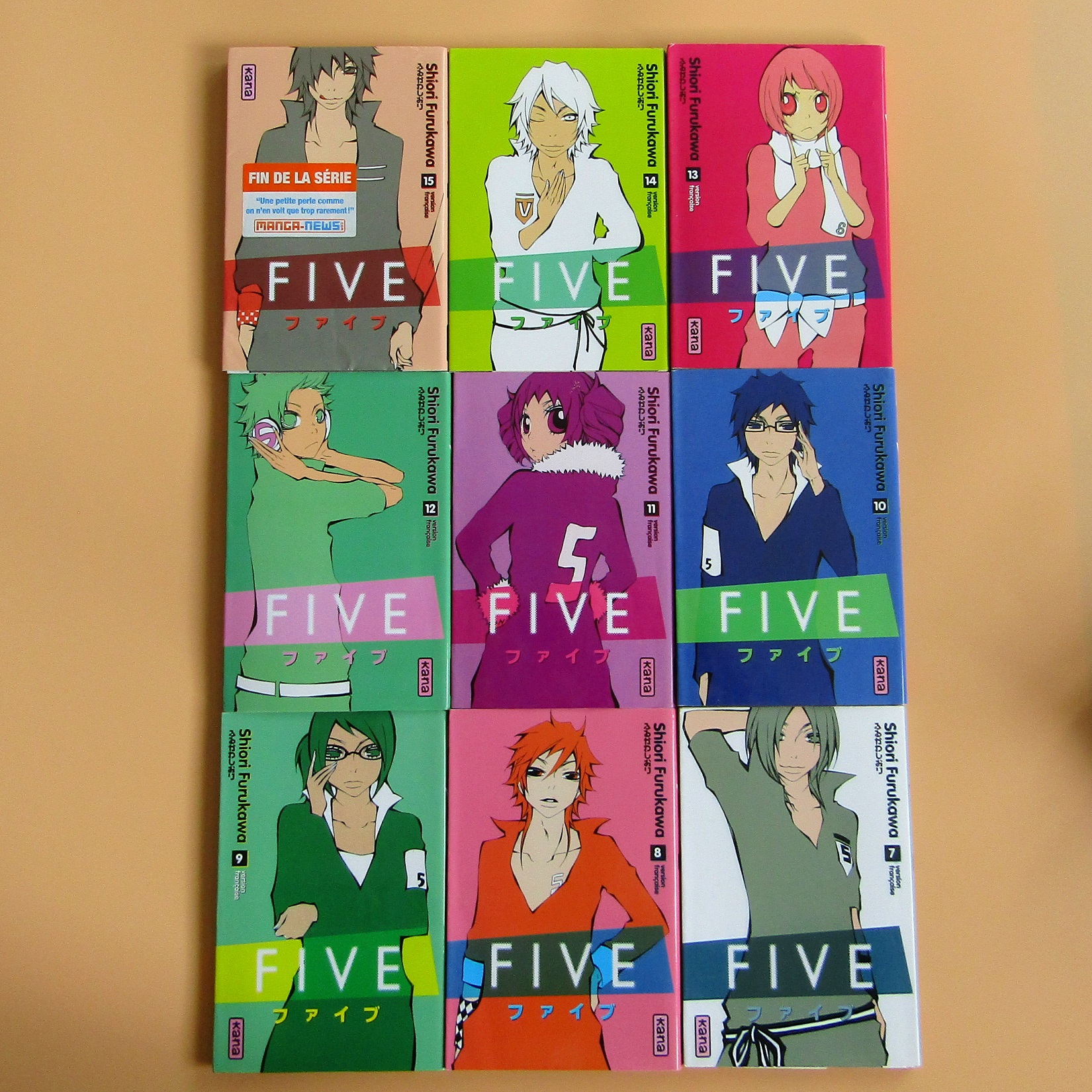 Manga. Five par Shiori Furukawa. Volumes 1 à 15. Kana
